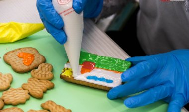 Павлодарлық оқушылар айсинг әдісімен кондитерлік өнімдер әзірледі