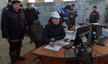 Аким Павлодарской области проинспектировал ремонт на ТЭЦ и теплосетях Экибастуза