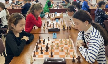 Тысячи детей Павлодарской области одновременно сыграли в шахматы