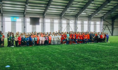 В Павлодаре для детей-сирот устроили праздник футбола