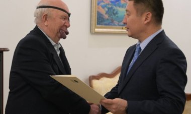 Президент Юрий Поминовті мерейтойымен құттықтады
