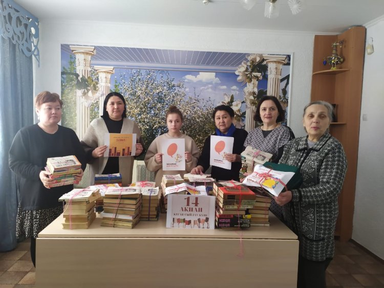 Свыше 400 книг собрали в Павлодарском центре активного долголетия