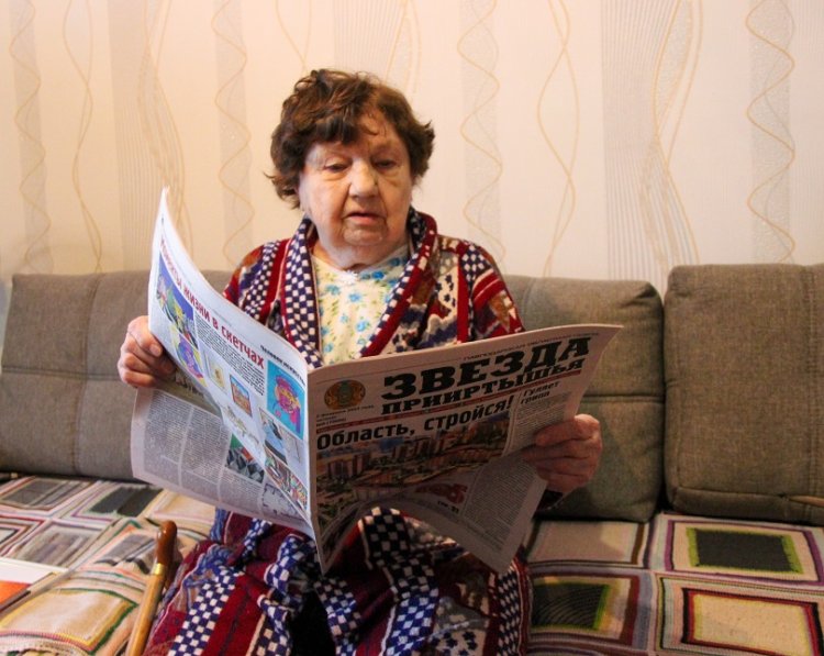 90-летняя читательница газеты из Павлодара выиграла денежный приз
