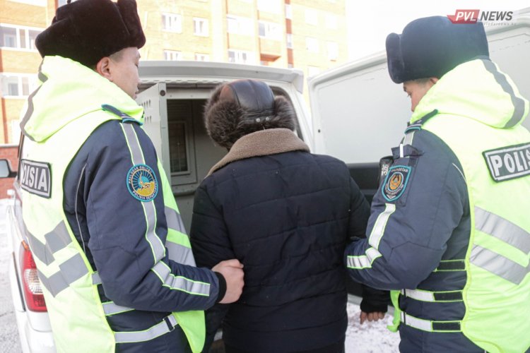 Павлодарда сеніп тапсырылған мүлікті ысырап еткен бас директордың орынбасары ұсталды