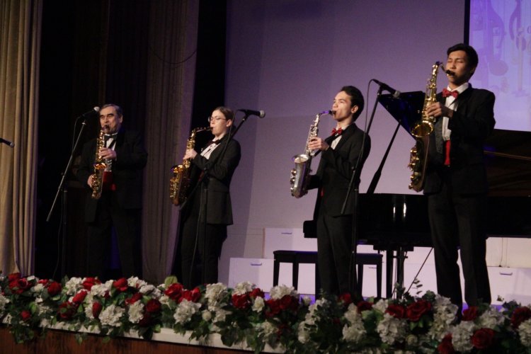 В Павлодаре проходит фестиваль юных музыкантов региона