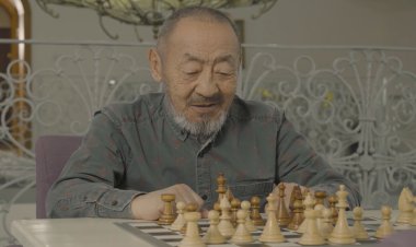 «Шал» Павлодарда депутаттыққа үміткермен шахмат ойнады