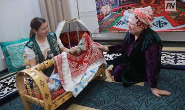 Национальные обряды для мам и детей провели в павлодарском кризисном центре