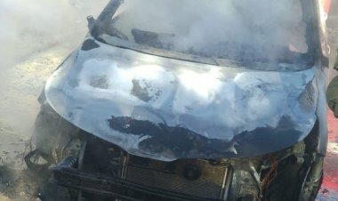 Иномарка сгорела возле набережной Павлодара