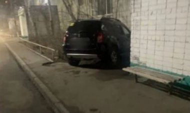 Павлодарда тротуарды автотұраққа айналдырған жүргізуші жазаланды