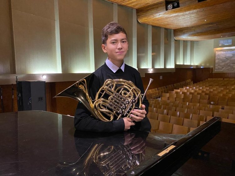 Юный павлодарец взял «золото» на музыкальном конкурсе в Алматы