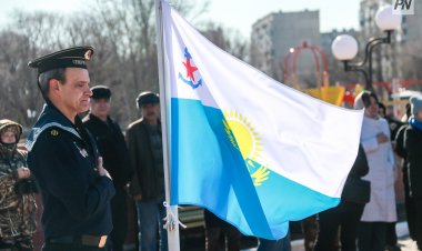 Моряки-казахстанцы встретили День ВМС РК в Аксу (ФОТО)