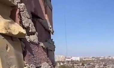 Балам жарақат ала жаздады: Павлодарда кірпіштері құлап жатқан үй тексеріледі