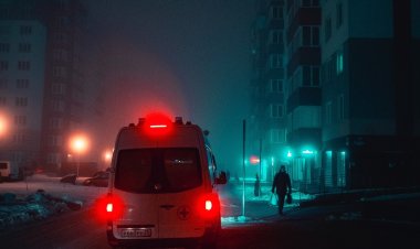 Павлодарец выпал из окна многоэтажки