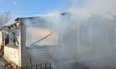 В районе Теренколь мужчина спас инвалида во время пожара