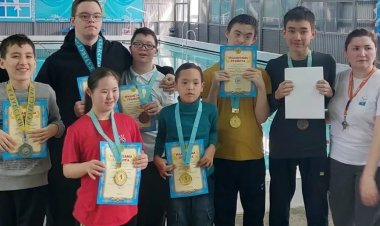 Лучших пловцов выявили среди особых детей Павлодара