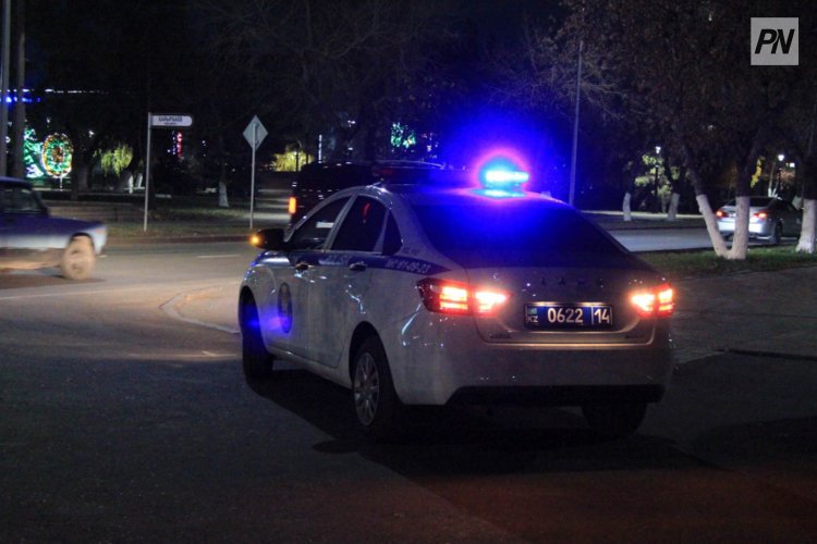 Қатты бұрмаланған порно көру