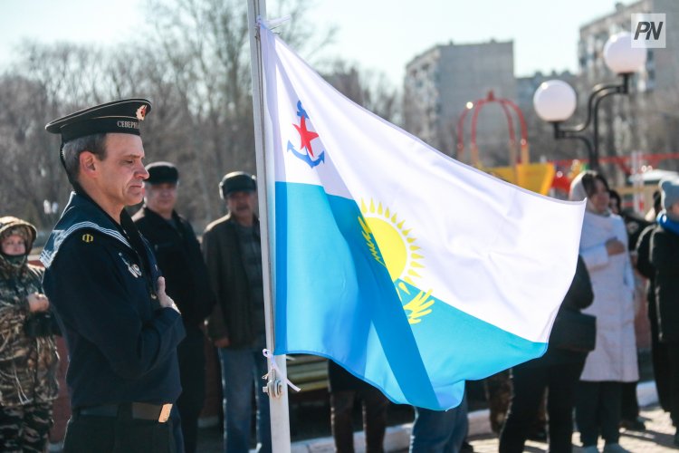 Моряки-казахстанцы встретили День ВМС РК в Аксу (ФОТО)