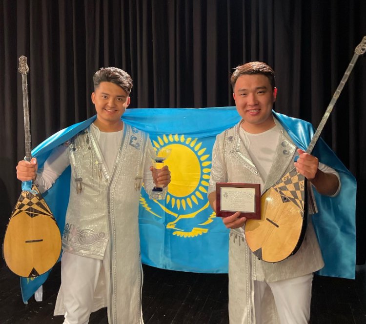 Музыкальный дуэт казахстанцев выиграл престижный конкурс в Италии