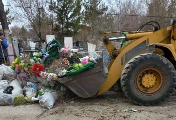 Павлодарда зират аумағын тазалау таңертең және кешкі уақытқа ауысты