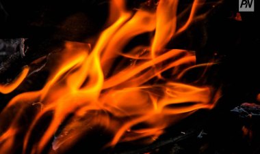 Павлодарда қоршау мен шаруашылық құрылысы жанып кетті