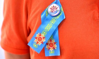 «Жеңіс лентасы»: патриотические ленточки раздают павлодарцам (ВИДЕО)