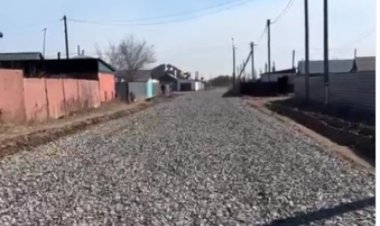 Ремонт дорог и водопровод: о чем еще просили жители пригорода акима Павлодара (ВИДЕО)