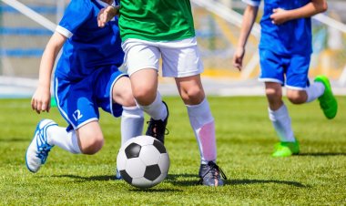 Екібастұздық жас футболистер испандық жаттықтырушыдан дәріс алуда (ВИДЕО)