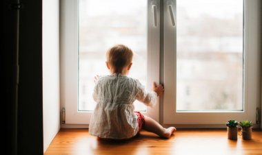 Павлодарлықтарға терезеге қауіпсіздік торын құру ескертілді