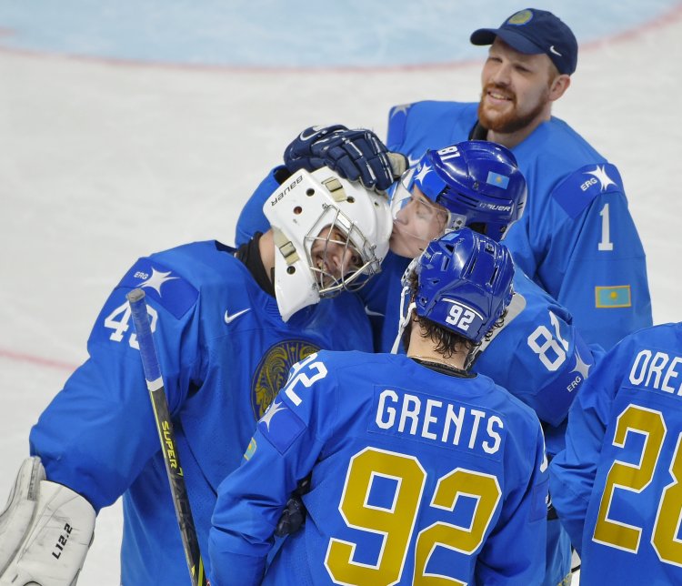 Казахстан добыл историческую победу на чемпионате мира по хоккею (ФОТО)