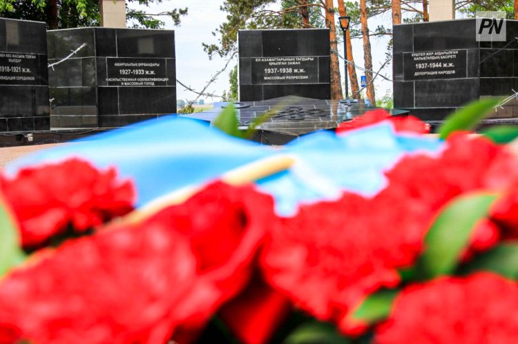 Павлодарцы почтили память жертв политических репрессий