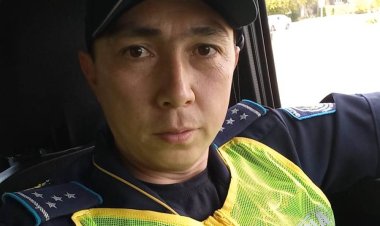 Троих детей спас от удара током аксуский полицейский