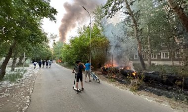 Павлодарда жылу құбырының сыртқы жабыны жанды