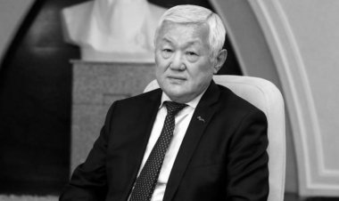 Бердібек Сапарбаев 70 жасында өмірден өтті