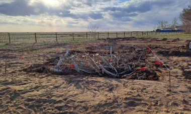 Мальчик тонул в яме: на директора школы в Аккулы могут подать в суд