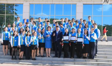 Павлодарда дарынды оқушылар марапатталды