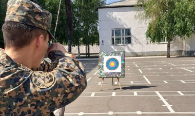 Павлодарда сарбаздар садақ атудан сынға түсті