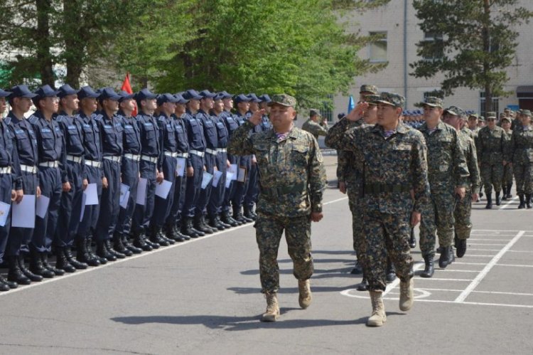 Павлодарские солдаты-срочники вернулись домой