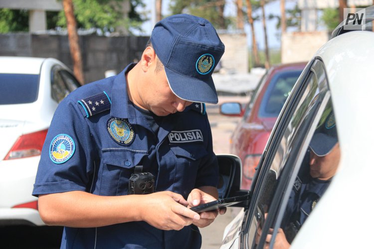 Павлодарда баланың өміріне қауіп төндірген жүргізушіге айыппұл салынды