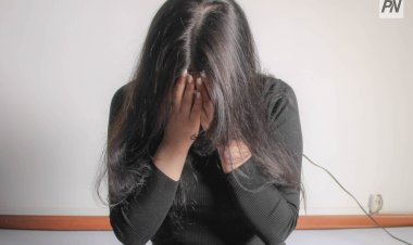 Полицейские в Аксу отговорили девушку от суицида