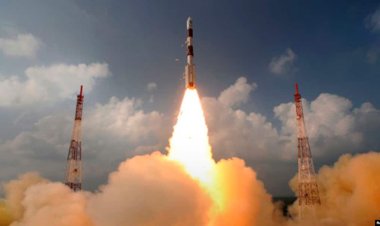 Үндістан Айға зымыран ұшырды