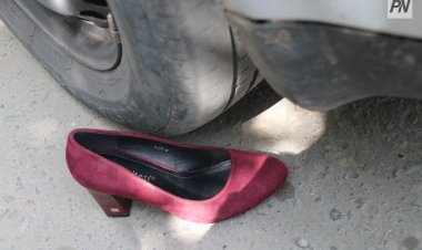 Павлодар облысында жолда әйел адам мен баланы қағып кетті