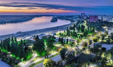 Влюблённые в Павлодар горожане получили поздравление