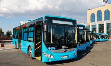Автобусы цвета павлодарского неба вышли на маршруты