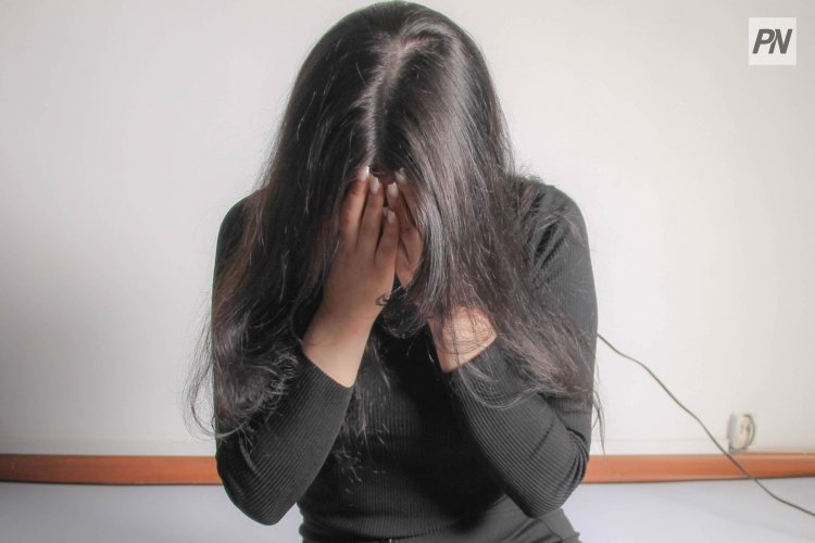 Полицейские в Аксу отговорили девушку от суицида