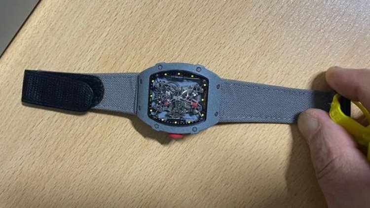 Двести миллионов тенге отдали на аукционе в Алматы за конфискованные часы