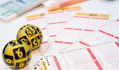 В Индии уборщицы купили один лотерейный билет и стали миллионерами