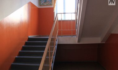 Двое детей застряли в павлодарском лифте