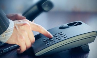 Мектепке жол: Көмекке мұқтаж ата-аналар үшін жедел желі іске қосылды