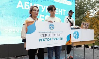 Павлодарский вуз подарил грант абитуриенту