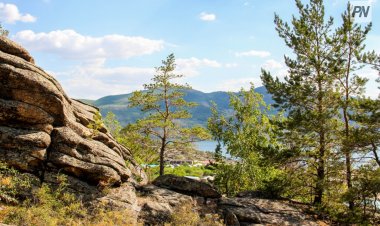 Пройти по туристическим тропам предложили в Баянауле